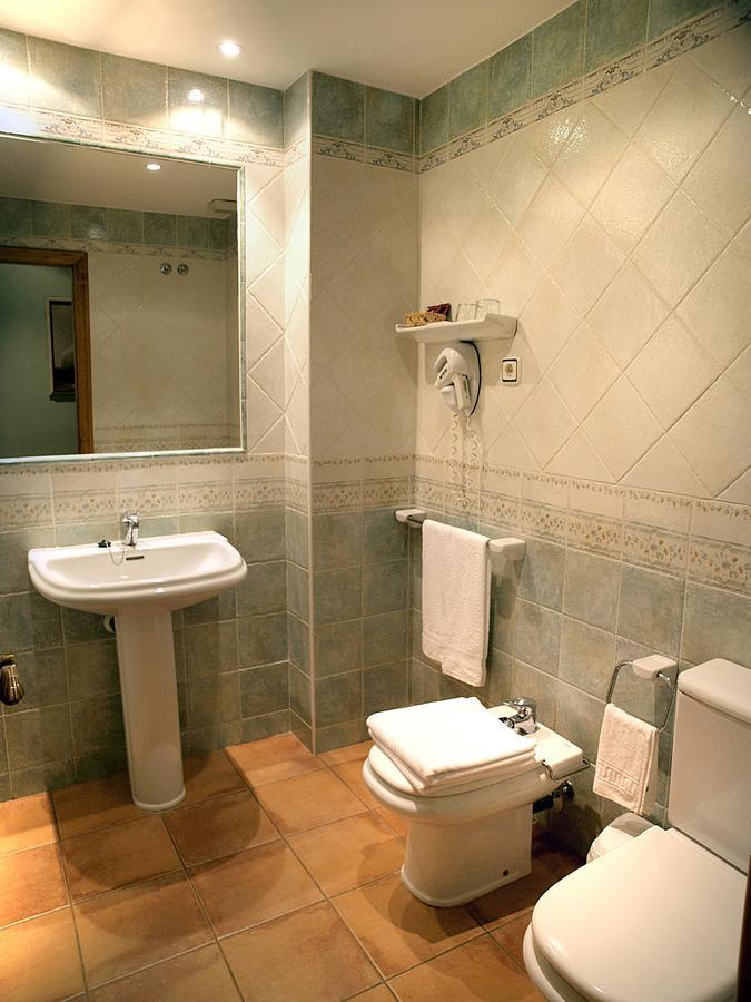 Aparta-Hotel Puertolas Escuer Room photo